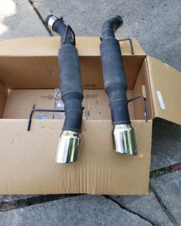 2005 to 2010 Gt Mustang mufflers(flow master)