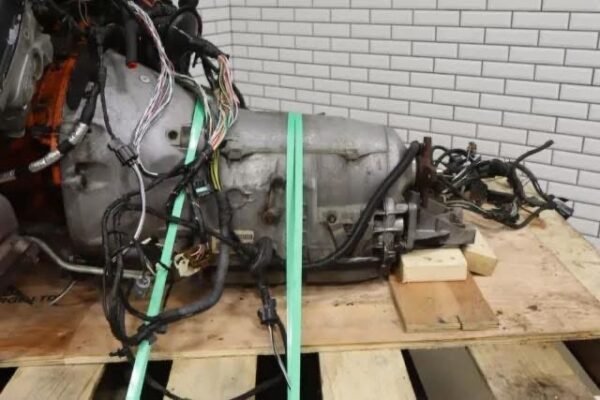 Dodge SRT 6.1L Hemi V8 Engine / Automatic Transmission Dropout Hot Rod Swap - Image 15