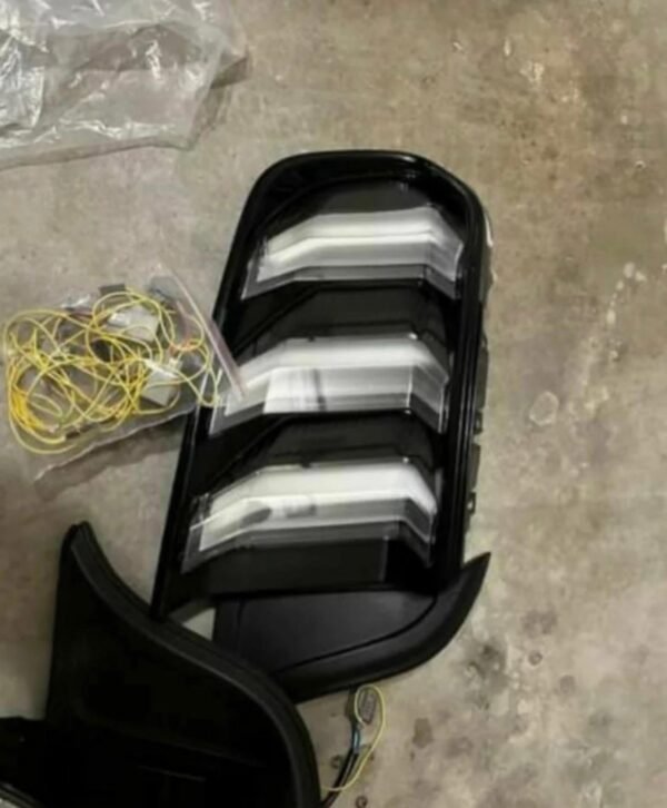 2015+ MUSTANG 5 MODE EURO TAILLIGHTS - Image 3