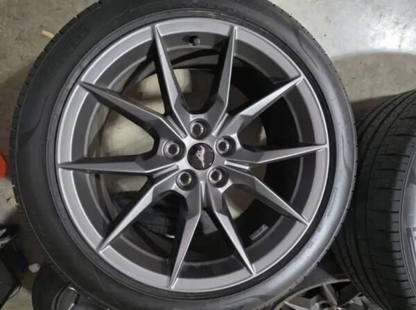 2024 dark horse wheels and tires. Original with car, tires are still in great shape - Image 3