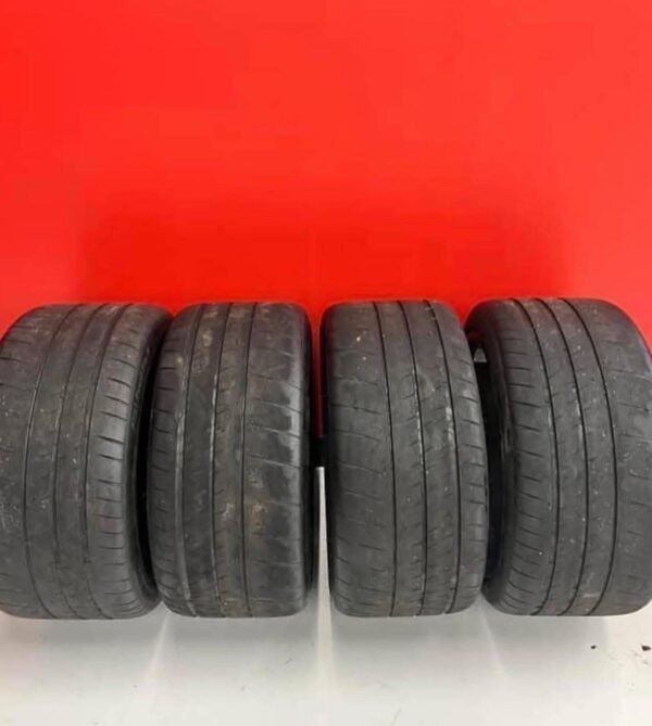 OEM GT500 Carbon Fiber Track Park wheels & Tires sensor came off 1000 Mileage 2022 GT500 - Image 10