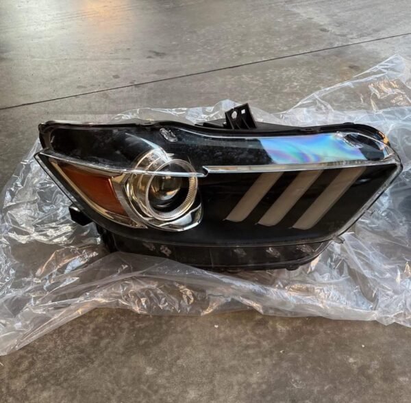 2015-2017 Ford Mustang Right And Left Headlight - Image 4