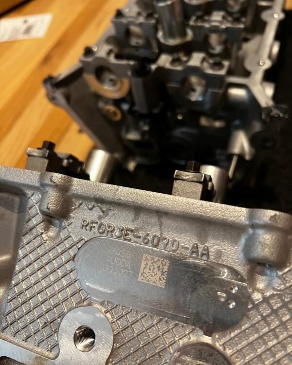 Gt350 voodoo complete cylinder head - Image 8