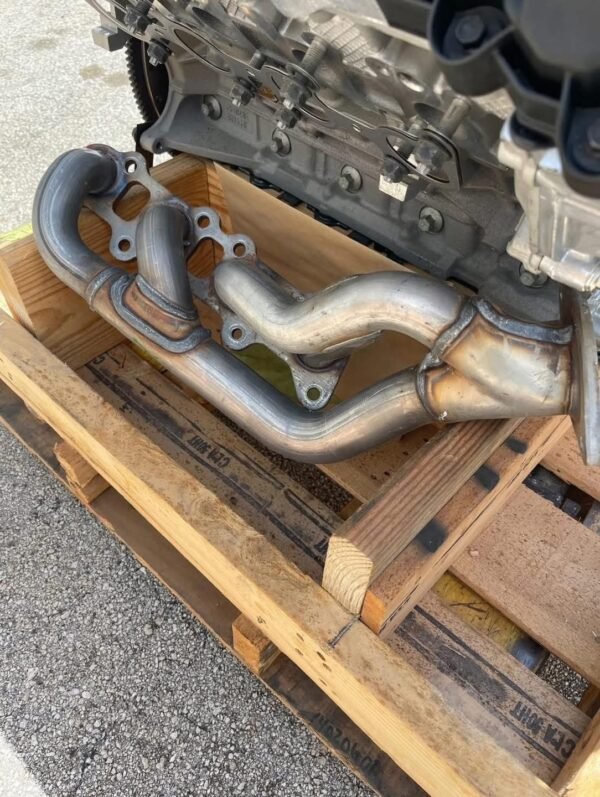 Ford Racing 5.0 Aluminator Crate Engine. NEW In the crate! - Image 4