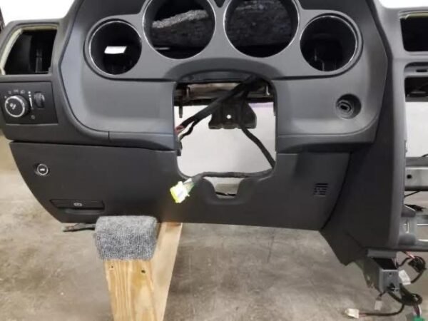 2013 Dodge Challenger Srt8 Dash Panel Assembly Black - Image 7