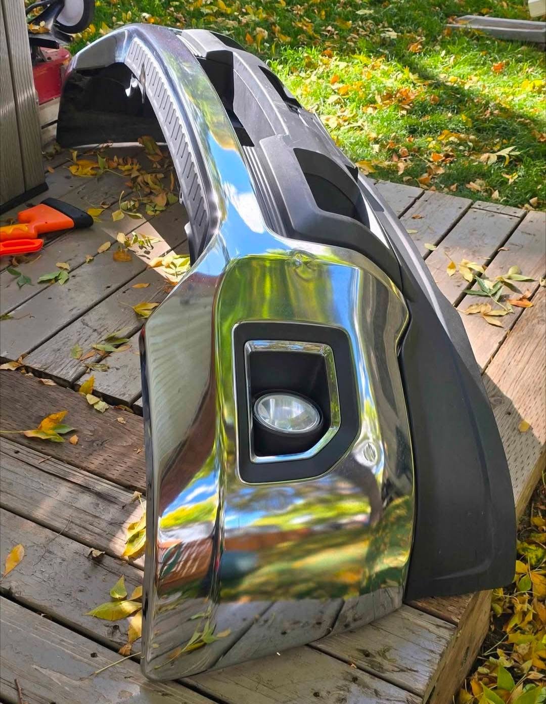 2014-2019 GMC 2500HD OEM Front Bumper w/ Fog Lights - Image 4