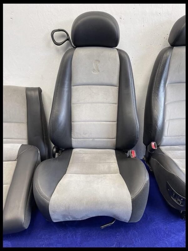 2003 Ford Mustang COBRA SVt seats - Image 3