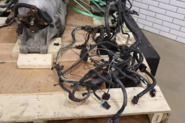 Dodge SRT 6.1L Hemi V8 Engine / Automatic Transmission Dropout Hot Rod Swap - Image 12