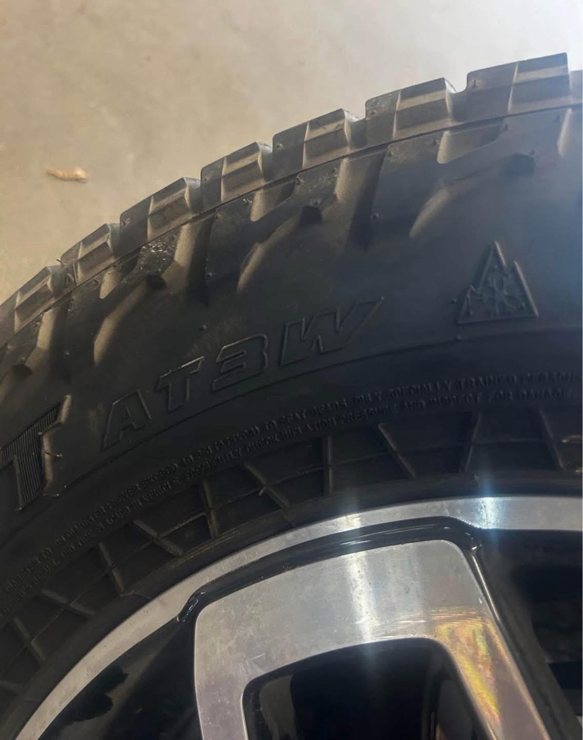 5 Ford Bronco rims with tires. Rims came off a 2021 Ford Bronco Outerbanks and include Ford TPMS sensors in each wheel. - Image 4