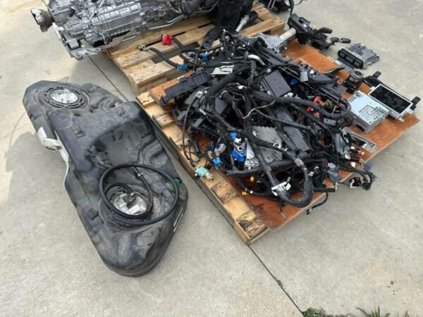 Shelby GT500 Supercharged 5.2L Predator engine & Tremec DCT 7-speed automatic transmission - Image 7