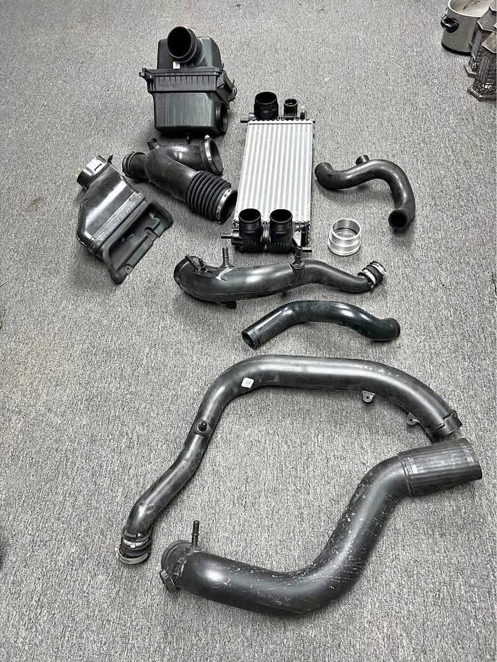 2019-2022 Ford OEM intercooler &charge pipes - Image 4