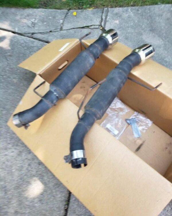 2005 to 2010 Gt Mustang mufflers(flow master) - Image 2