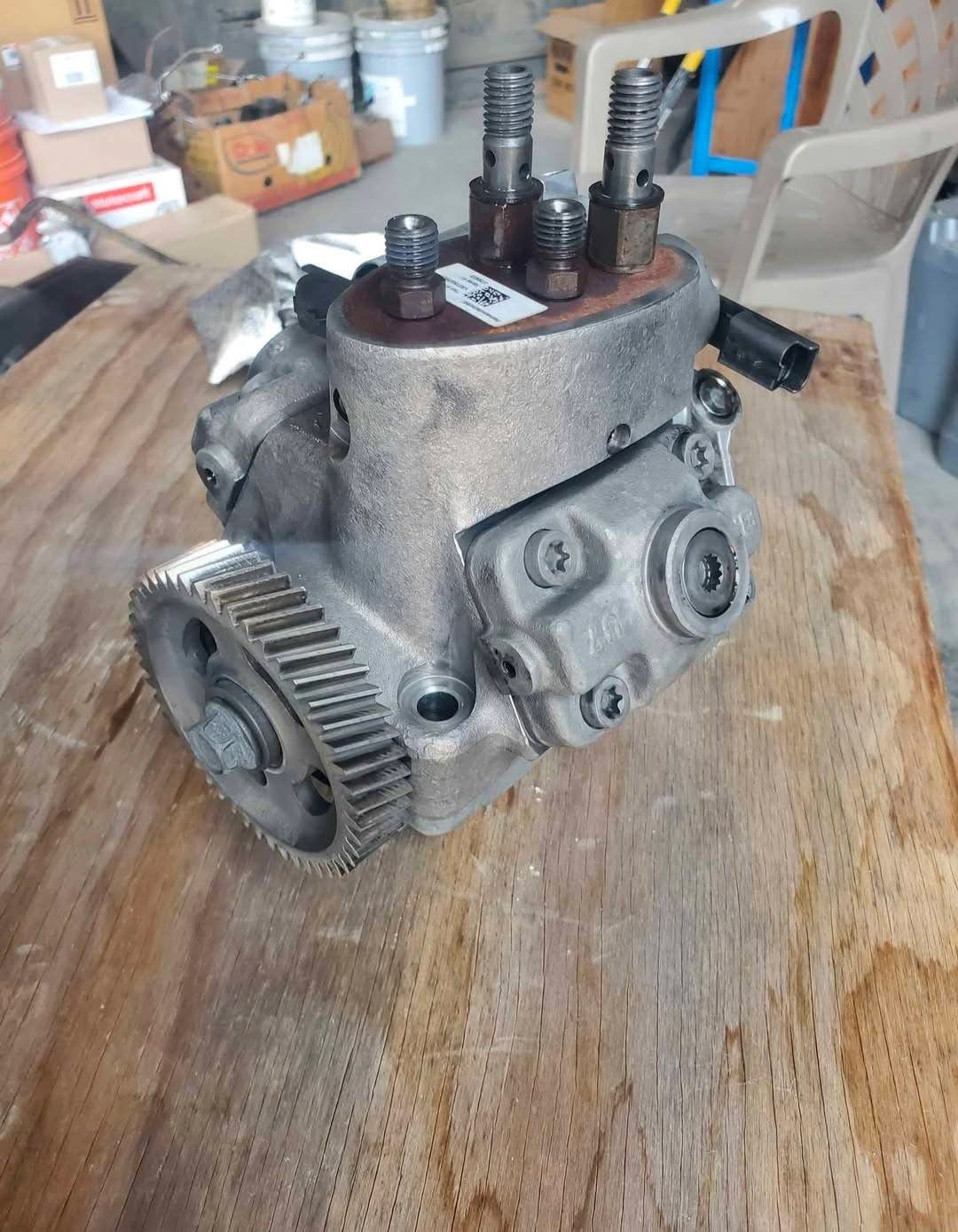 2008-2010 Ford F-250-F-550 6.4L Powerstroke High Pressure Fuel Pump - Image 4