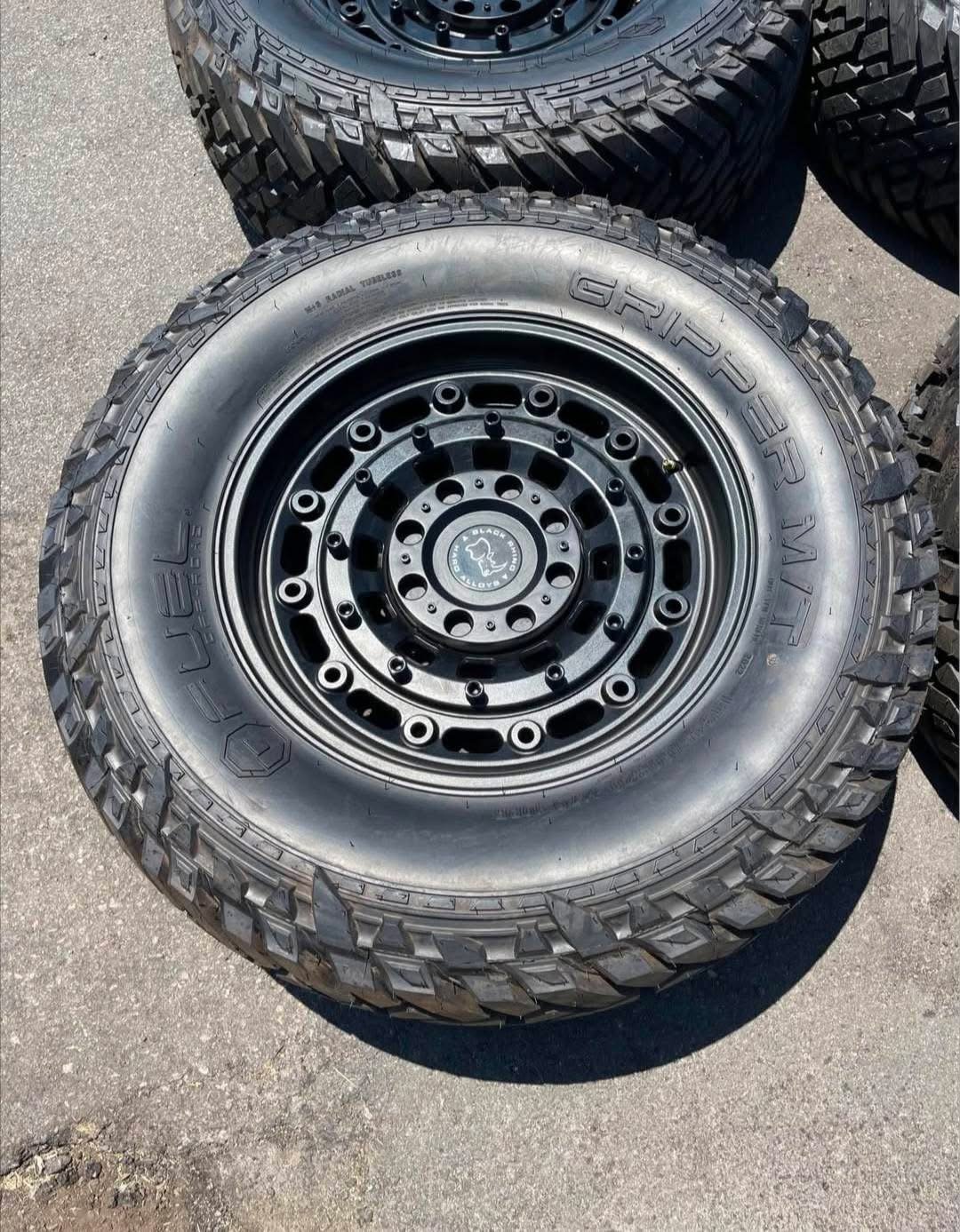 20" Black Rhino Arsenal Wheels & 37" Fuel Gripper M/T Tires" - Image 7