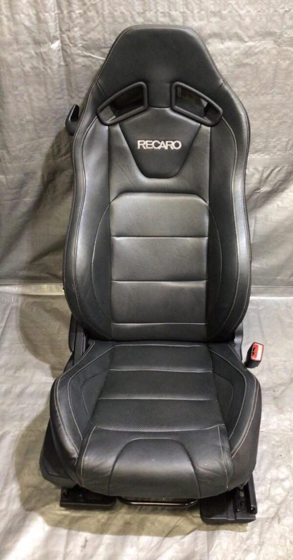 2018-2020 Ford Mustang GT S550 Black Leather Recaro Front Seats / Pair - Image 4