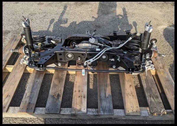 Ford Mustang Shelby Gt350 rear axle. 3.73 ratio - Torsen differential, Axle oil cooler, and HD shelby axle shafts