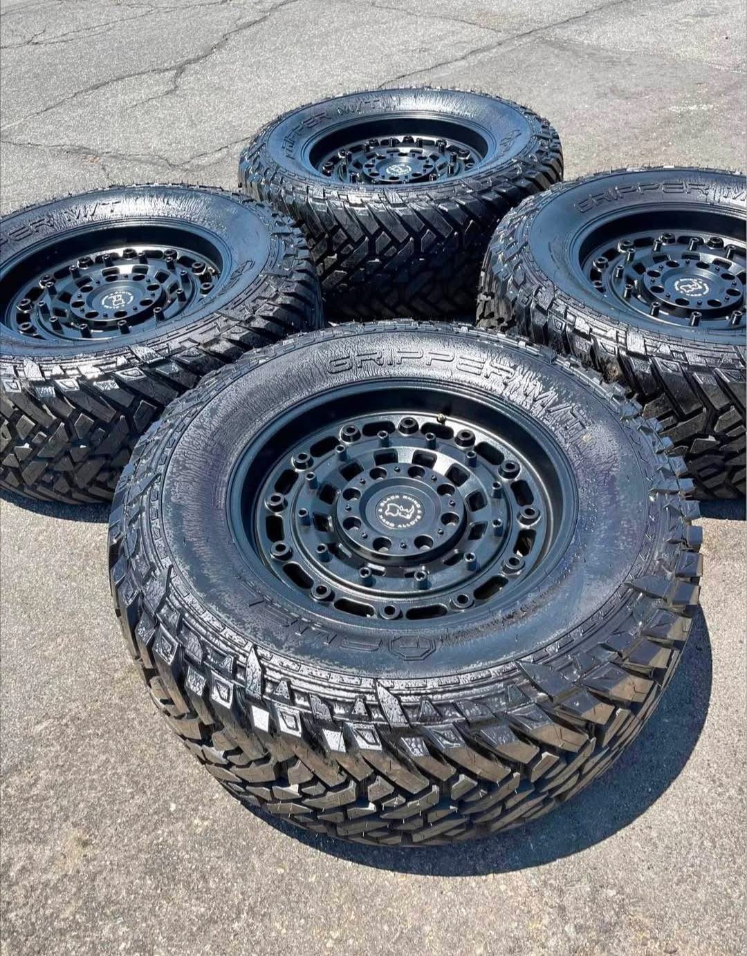 20" Black Rhino Arsenal Wheels & 37" Fuel Gripper M/T Tires" - Image 2