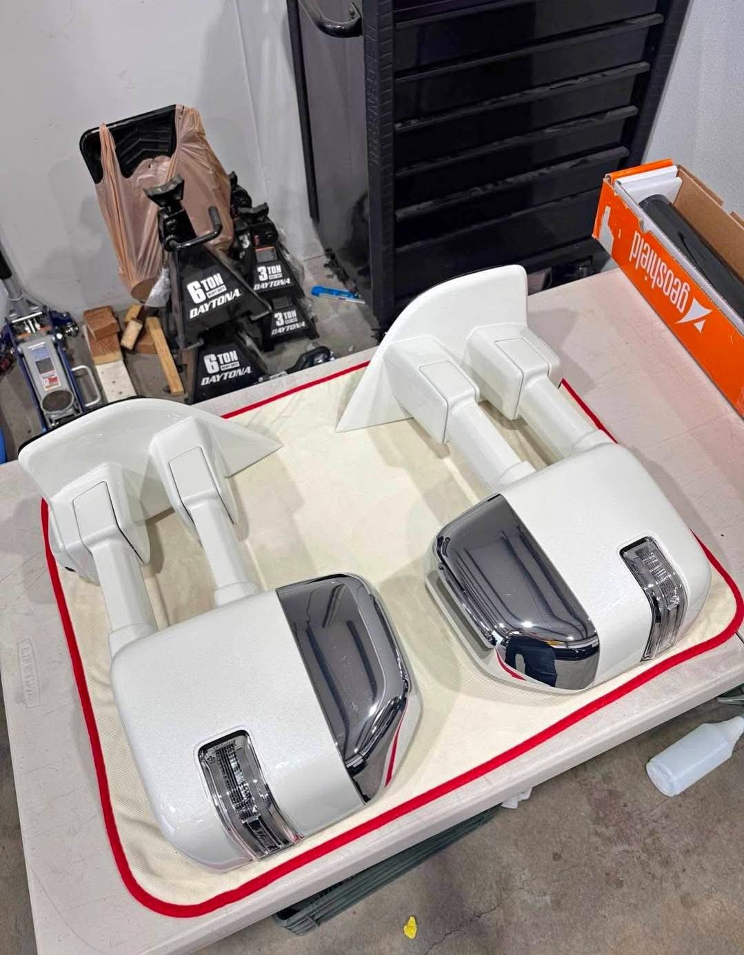 "2021 Ford F-250 King Ranch Tow Mirrors - Paint Matched, Flawless Condition" - Image 2