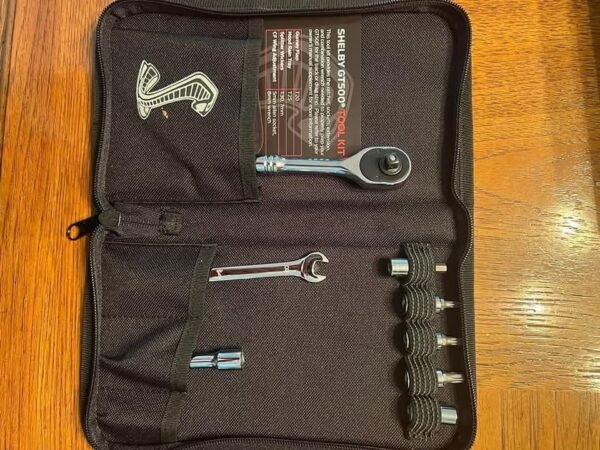 Shelby GT500 CFTP package tool kit. - Image 2