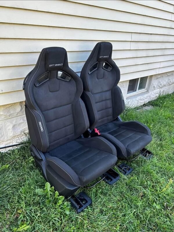 Factory 2019 GT350 Recaro Seats. - Image 4