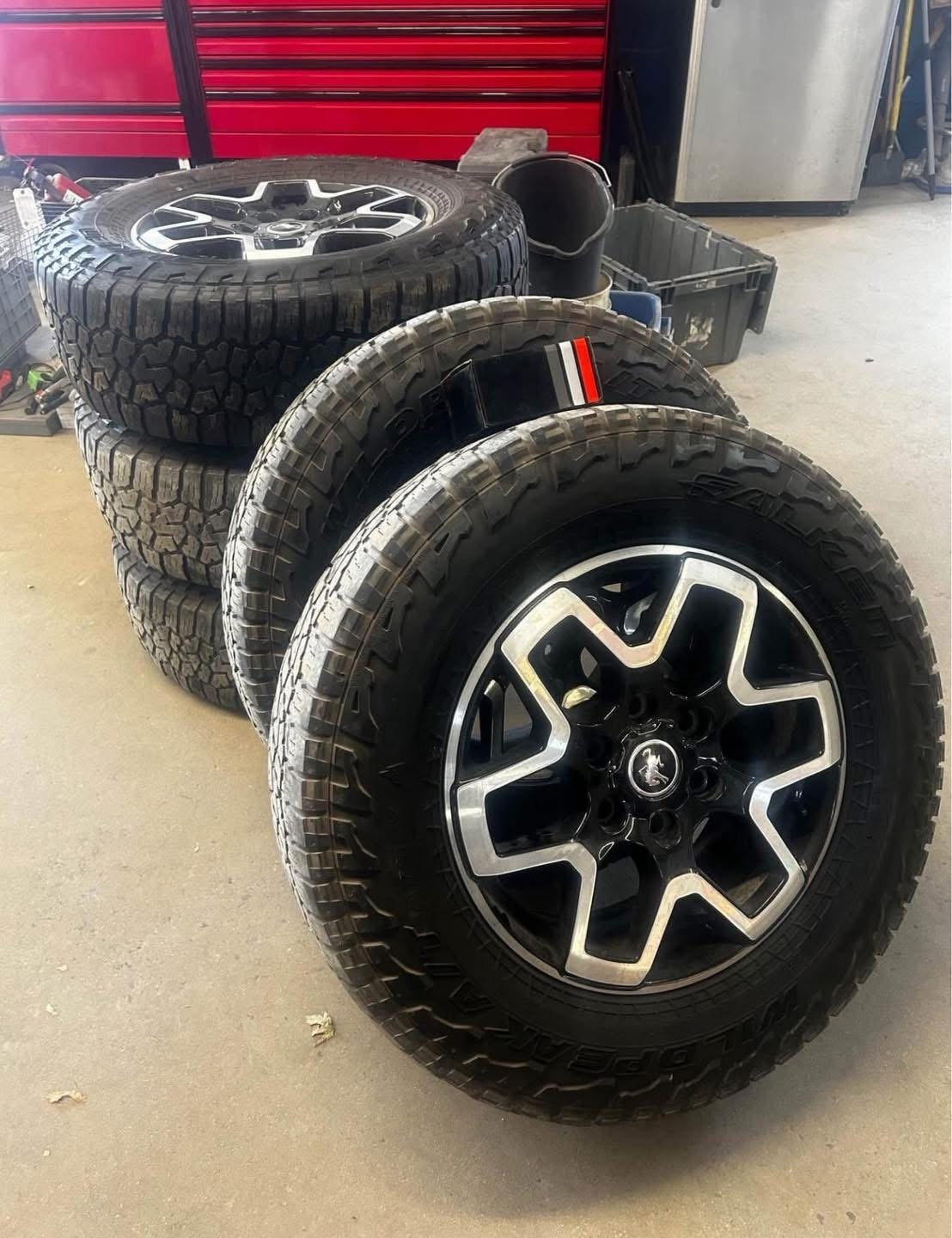 5 Ford Bronco rims with tires. Rims came off a 2021 Ford Bronco Outerbanks and include Ford TPMS sensors in each wheel.