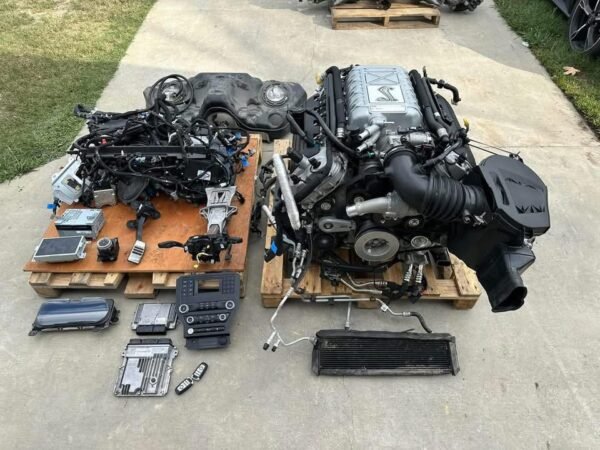 Shelby GT500 Supercharged 5.2L Predator engine & Tremec DCT 7-speed automatic transmission - Image 2