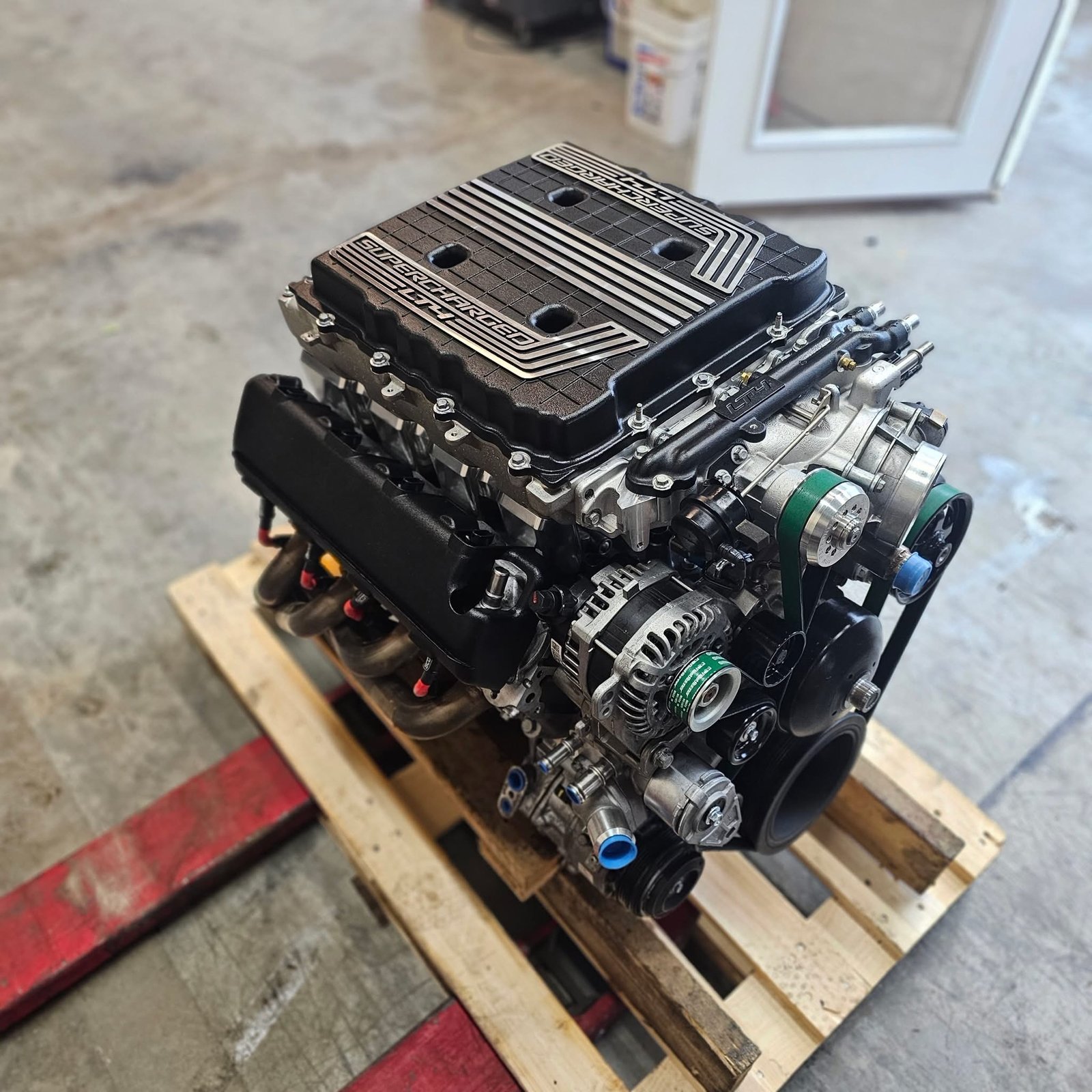 625HP Supercharged LT.S Crate Engine - Turn-Key, Swap-Ready Package - Image 2