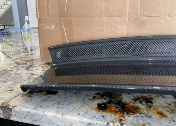 GT500 Carbon fiber rear deck lid - Image 3