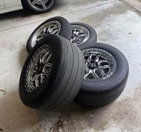 drag pack wheels.Weld laguna beadlock drag setup,Micky Thompson et street r 305/45/17,and micky Thompson sportsman s/r 28x6 skinny.5x114.3 bolt pattern. - Image 3