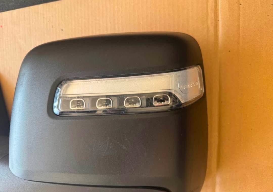 "OEM Tow Mirrors for 2023-2025 Ram 2500/3500" - Image 5