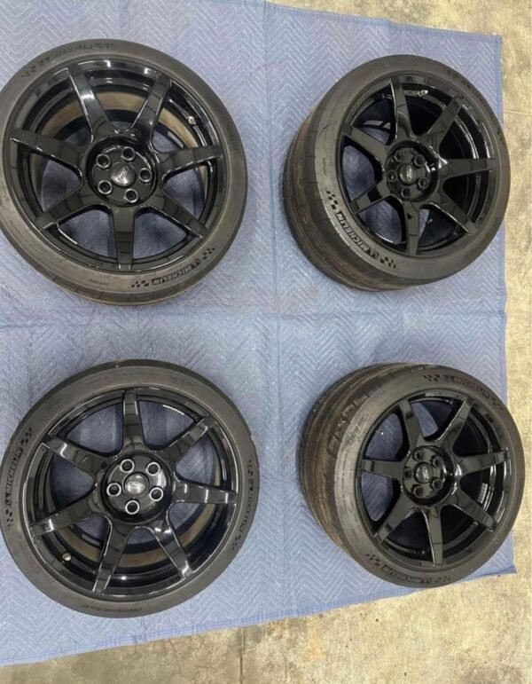Shelby GT350r Carbon Fiber Wheels