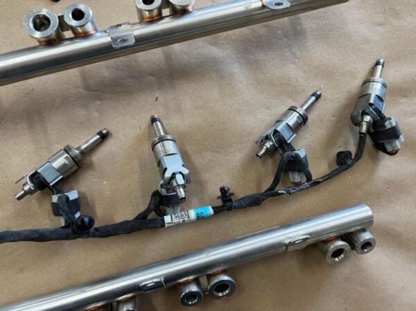 2018-2023 Mustang GT 5.0L direct injection fuel rail + injectors – Complete OEM set, ready for your build! - Image 4