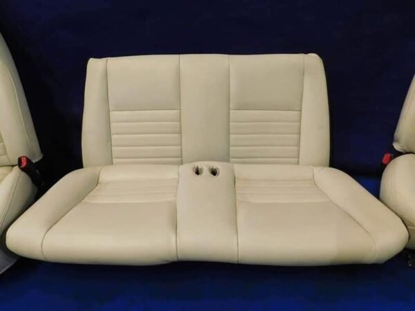Mustang White leather 99-04 convertible seats - Image 5
