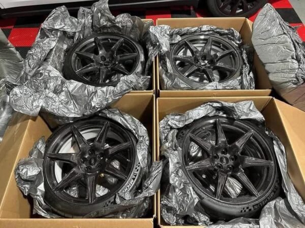 GT500 Carbon Fiber Wheels - Image 4