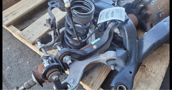 2016 Ford Mustang Shelby GT350 rear axle drop out. Torsen diff, HD shafts. - Image 2