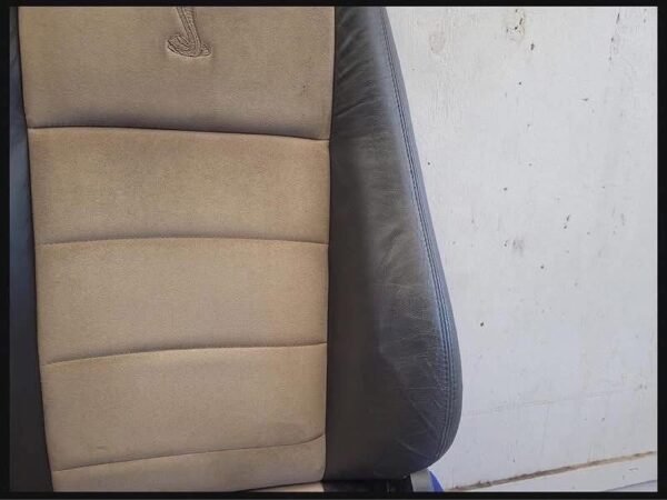Ford mustang 03 -04 cobra leather seats. parchment - convertible. - Image 9