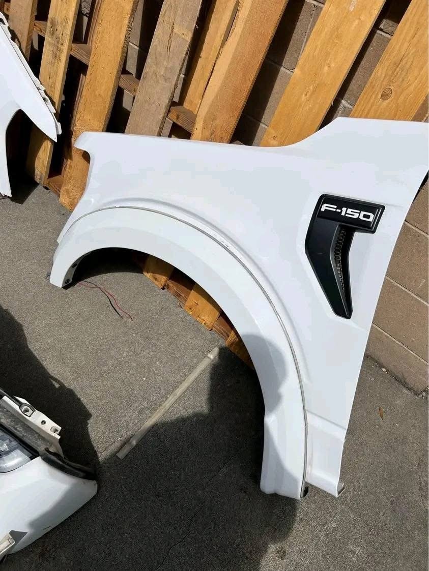 OEM Oxford white front end: - Image 6