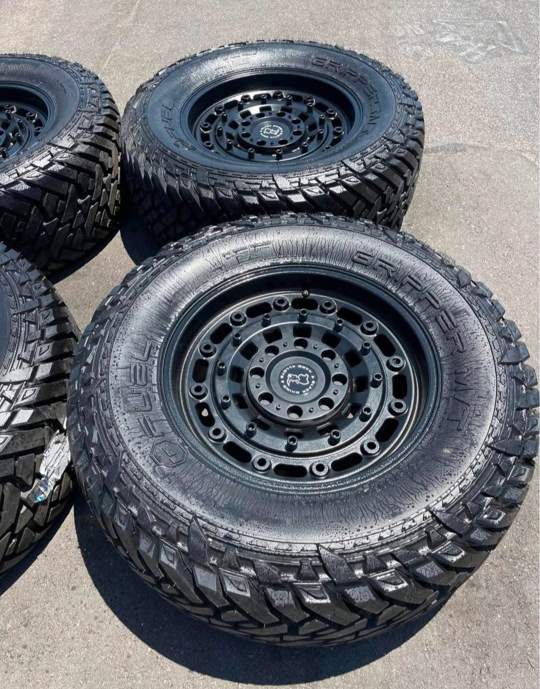 20" Black Rhino Arsenal Wheels & 37" Fuel Gripper M/T Tires" - Image 3