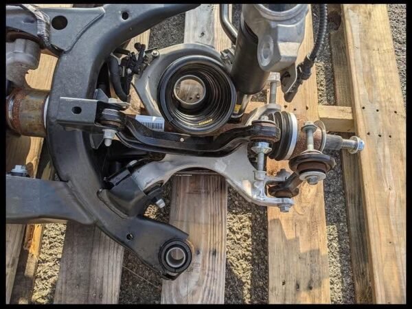 Ford Mustang Shelby Gt350 rear axle. 3.73 ratio - Torsen differential, Axle oil cooler, and HD shelby axle shafts - Image 4