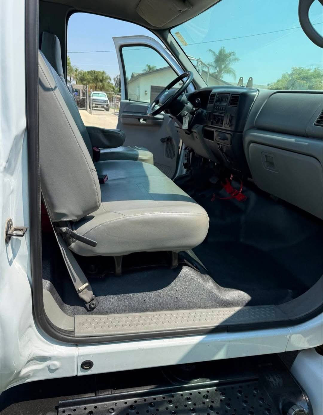 2004 Ford F-650 SD Cab & Chassis - CAT 3126 - 192K Miles - Image 14