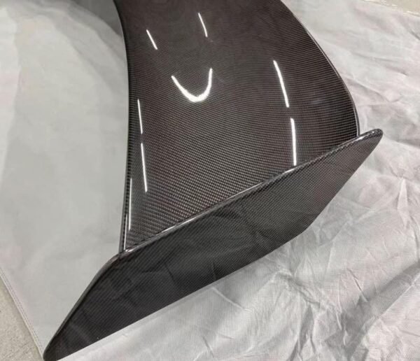 2020 GT500 CFTP Wing OEM - Image 5