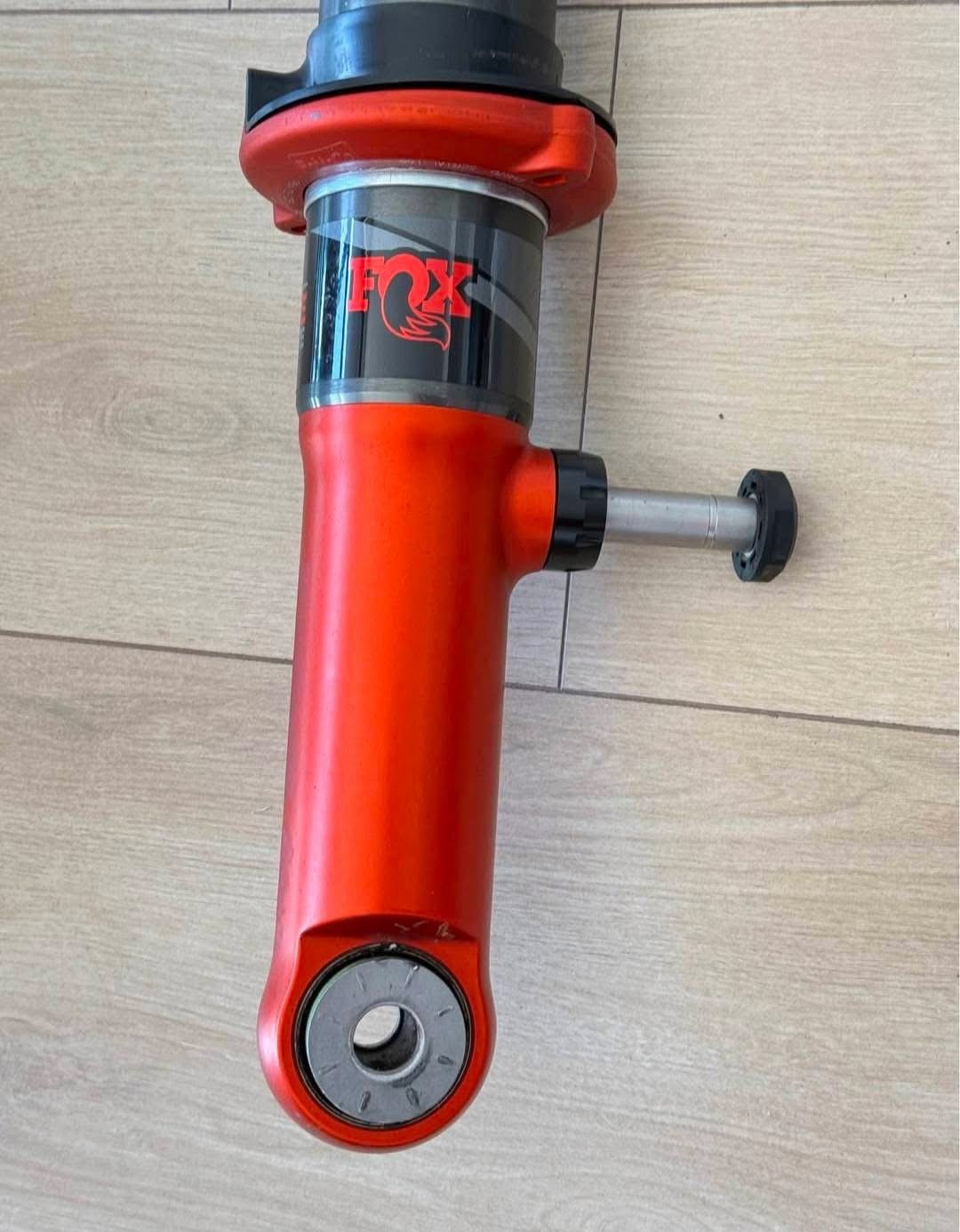 2021-2024 Ford F-150 Raptor Fox Live Valve 3.0 Shocks - Set of 4" - Image 6