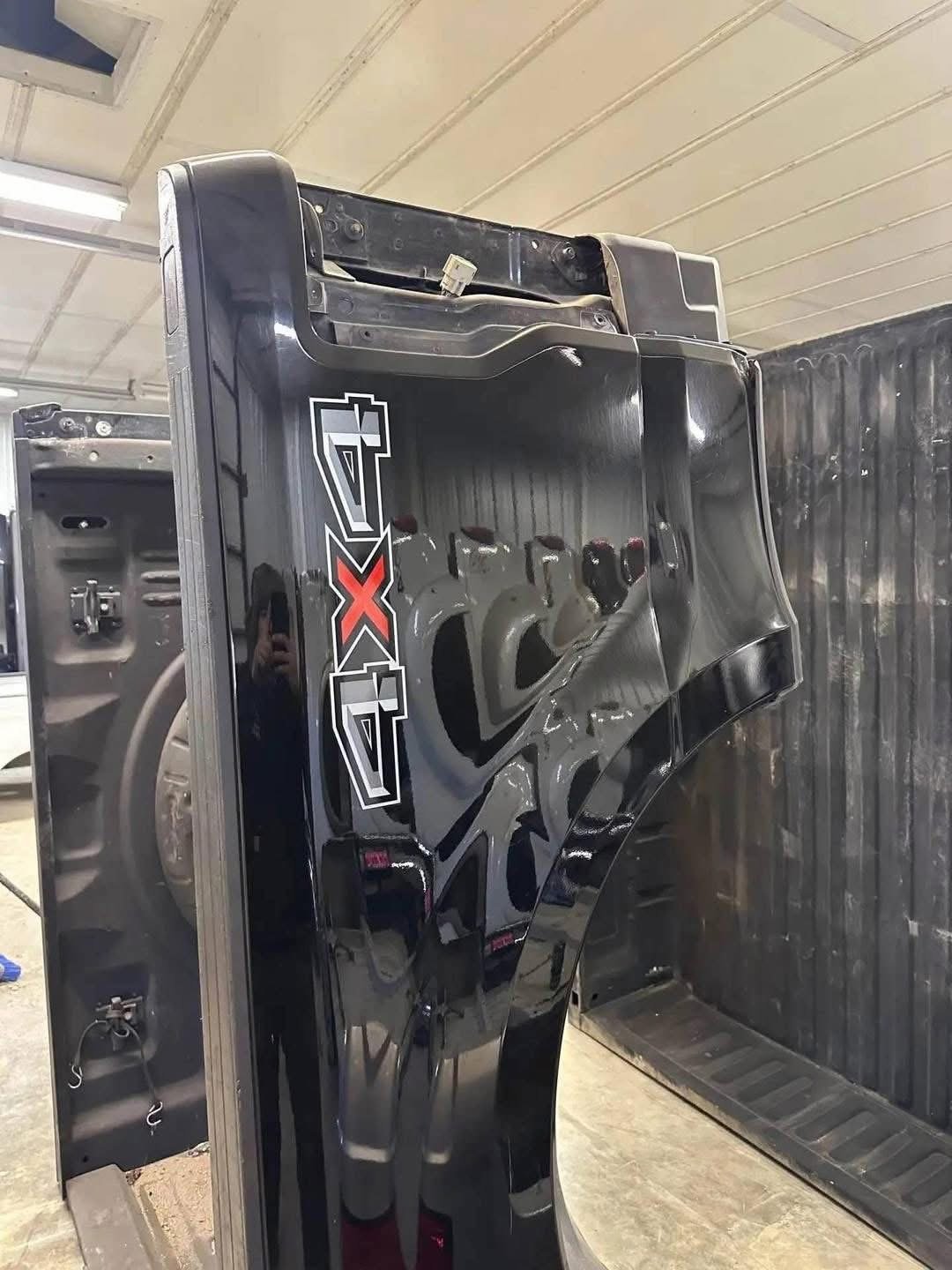 2017-2022 ford f250 f350 short bed assembly 6'9" in lengt - Image 5