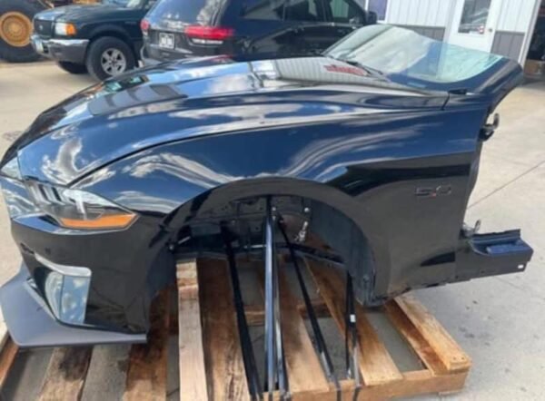 FORD MUSTANG GT 5.0 FRONT END ASSEMBLY FRONT CLIP BUMPER FENDERS BODY - Image 2