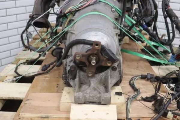 Dodge SRT 6.1L Hemi V8 Engine / Automatic Transmission Dropout Hot Rod Swap - Image 11