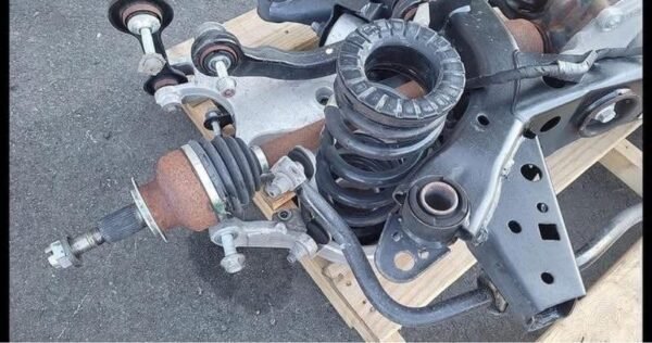 2016 Ford Mustang Shelby GT350 rear axle drop out. Torsen diff, HD shafts. - Image 8