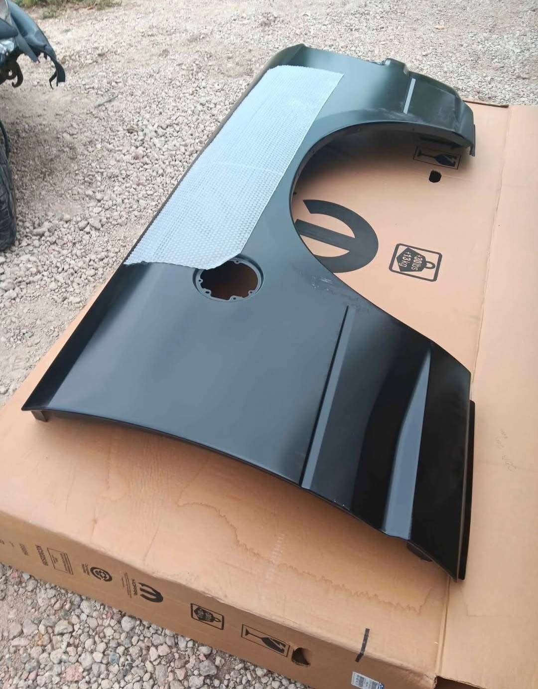 "MOPAR Ram 1500-2500-3500 Rear Fender Box Side Outer"
