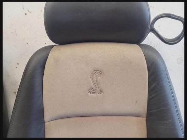 Ford mustang 03 -04 cobra leather seats. parchment - convertible. - Image 6