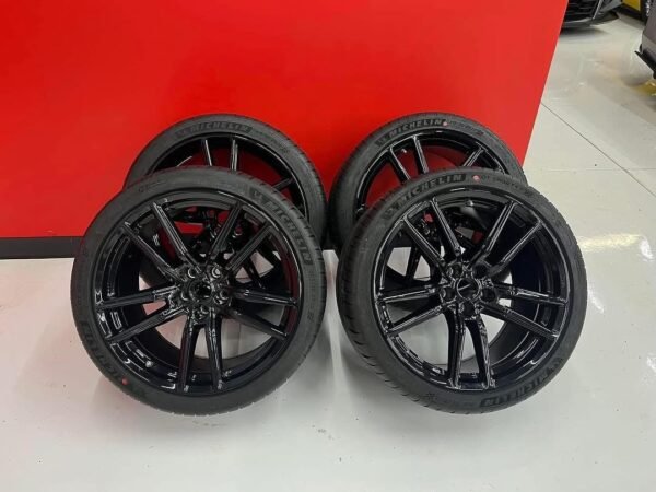 2022 Shelby GT500 Wheels, Tires & Sensors.