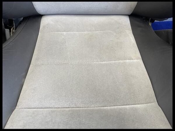 2003 Ford Mustang COBRA SVt seats - Image 8